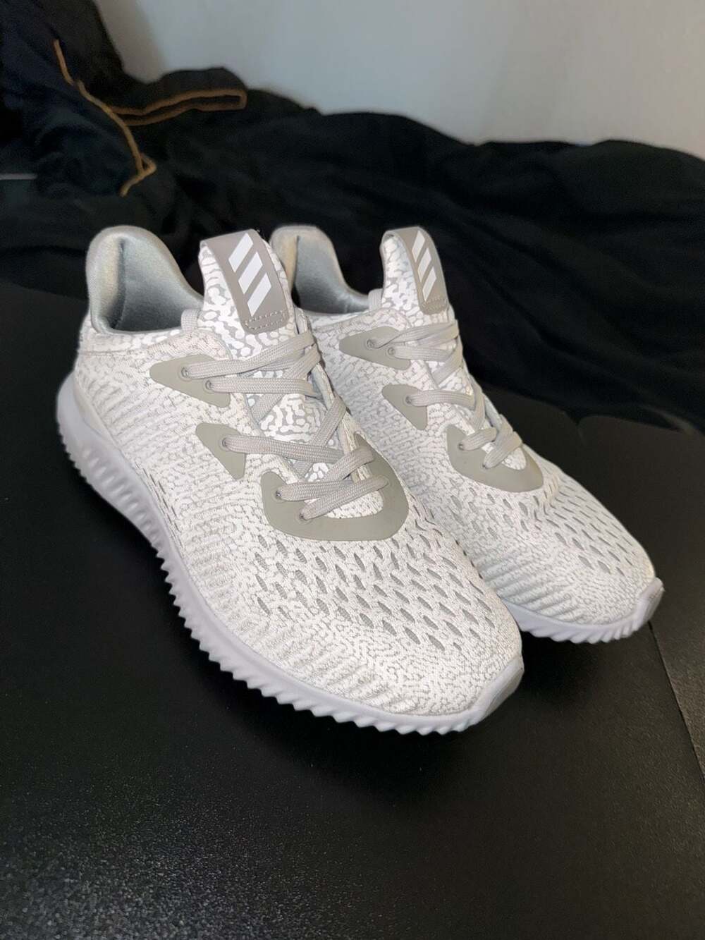 Adidas Alphabounce Size 6 White Reflective Running Shoes